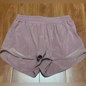 Lululemon Hotty Hot Short II *Long 4"